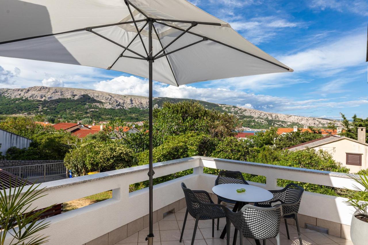 Happy Apartments Baska Exterior foto